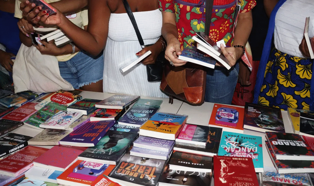Quer ganhar livros grátis? Veja como participar de evento solidário