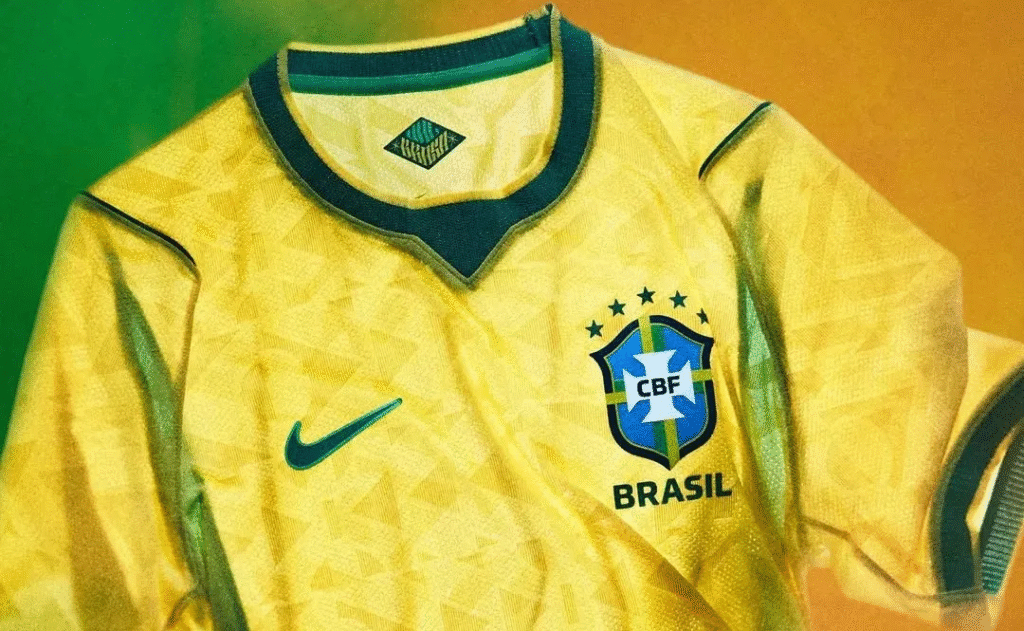 CBF remove "Vai, Brasa!" da camisa da seleção brasileira após reclamações. Confira os detalhes da mudança.