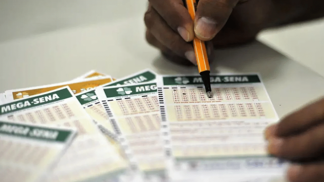 Mega-Sena 2990: confira os números sorteados neste sábado (28)