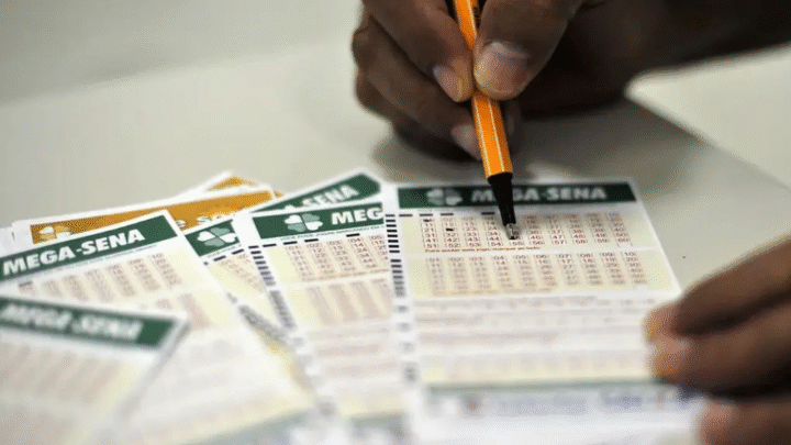 Mega-Sena 2990: confira os números sorteados neste sábado (28)