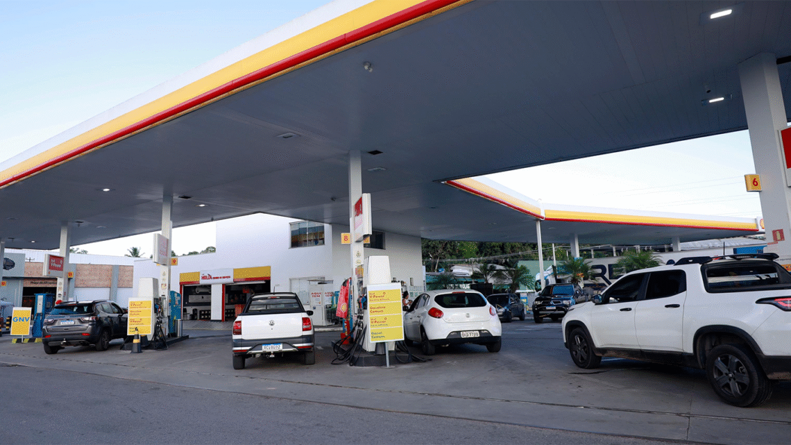 Bahia adere a programa do Governo Federal para baixar o preço do diesel
