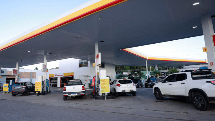 Bahia adere a programa do Governo Federal para baixar o preço do diesel