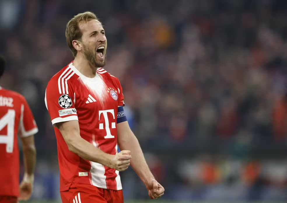 Harry Kane é relacionado para Real Madrid x Bayern na Champions. Atacante viaja para Madri nesta segunda (06).