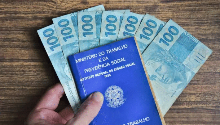 Salário mínimo de 2027 pode ter reajuste de 5,92% e subir para R$ 1.717