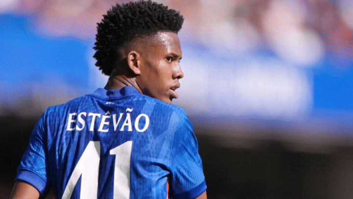 Acabou a lua de mel? Estêvão é duramente criticado após derrota do Chelsea