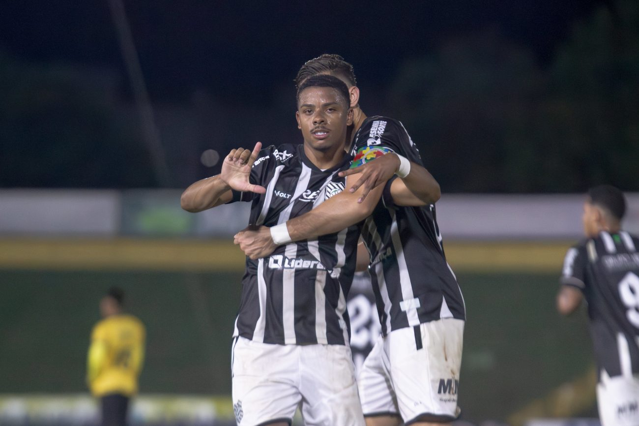 Figueirense e Maringá se enfrentam em busca de vitória na Série C