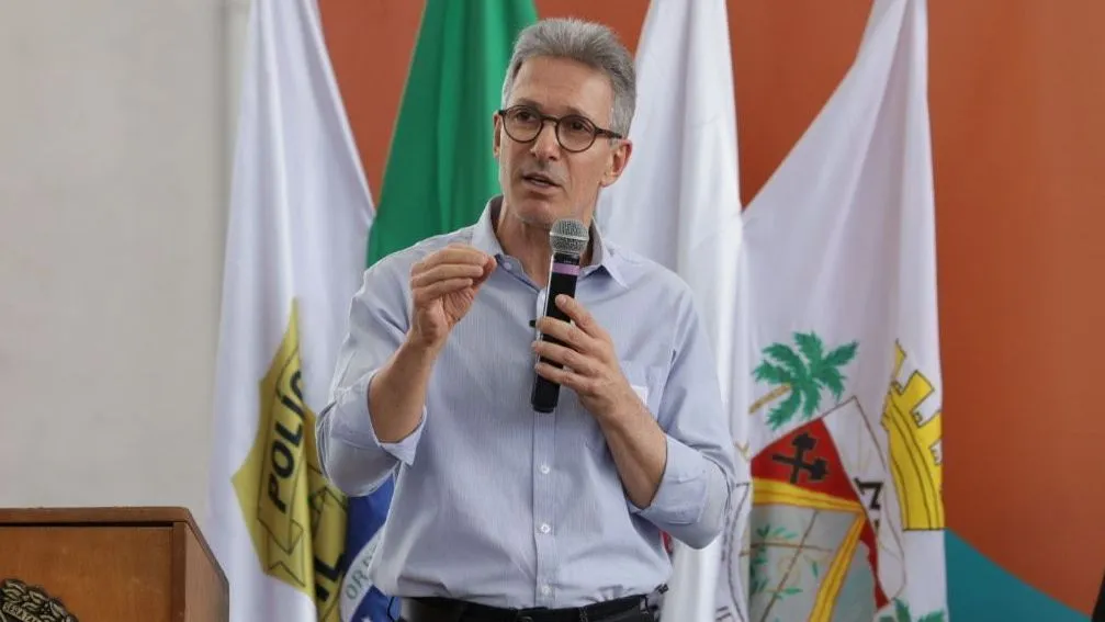 Romeu Zema pede prisão de Moraes e Toffoli e critica "frutas podres" na direita. Confira as declarações do político.