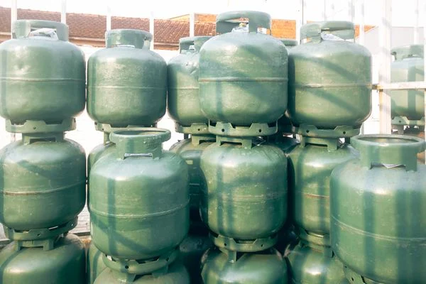 Gás de cozinha fica 15,3% mais caro na Bahia nesta quarta (01). Botijão pode chegar a R$ 165 em Salvador. Confira.