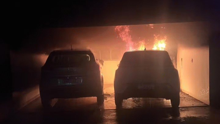 Carro elétrico pega fogo: entenda os riscos durante o carregamento