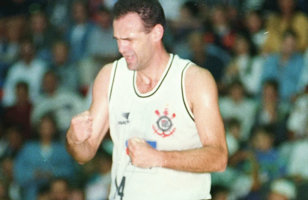 Trajetória de Oscar Schmidt une torcidas de Santos, Palmeiras e Corinthians