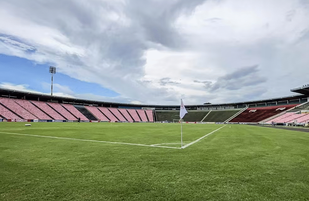 Uberlândia x Crac-GO: onde assistir ao vivo ao jogo de hoje?