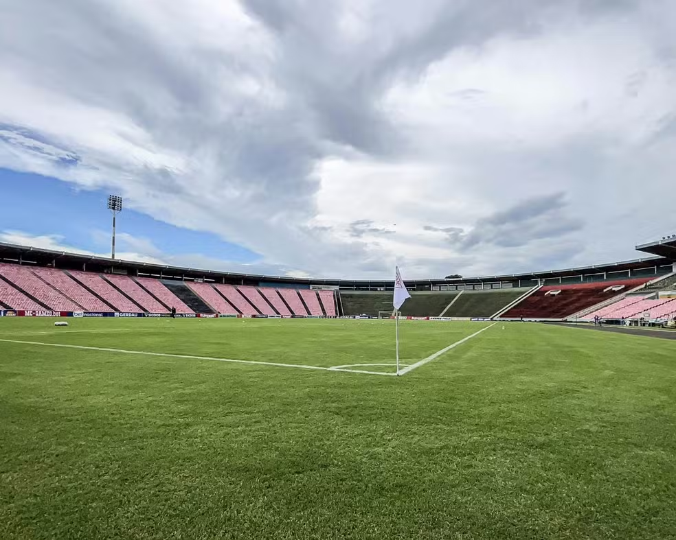 Uberlândia x Crac-GO: saiba onde assistir ao vivo, horários e detalhes da 3ª rodada da Série D neste sábado.