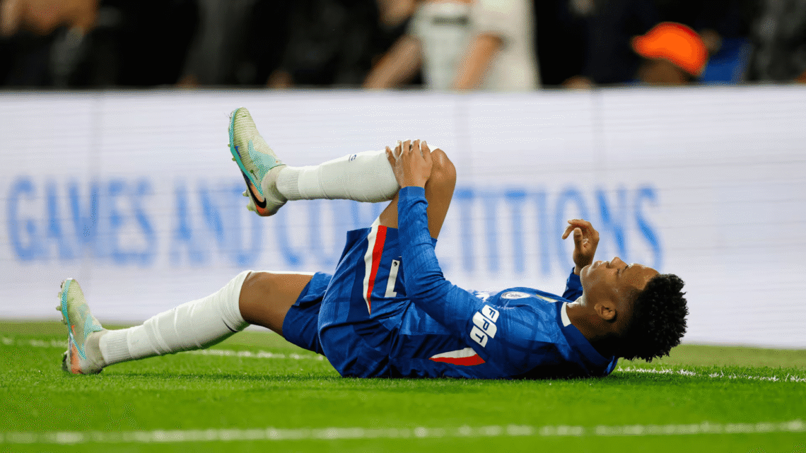 Estêvão sente lesão na coxa e preocupa Chelsea e Seleção Brasileira