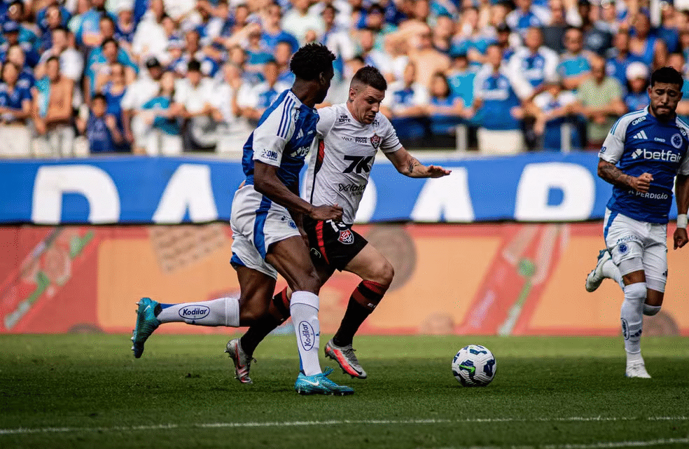 Cruzeiro x Vitória: tudo sobre o confronto desta quarta (01) pelo Brasileirão