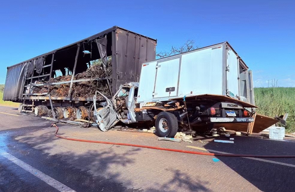 Colisão na MG-428 mata pai e filho em Sacramento