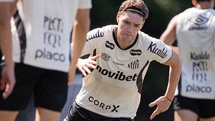 Escalação do Santos: Cuca promove mudanças em todos os setores