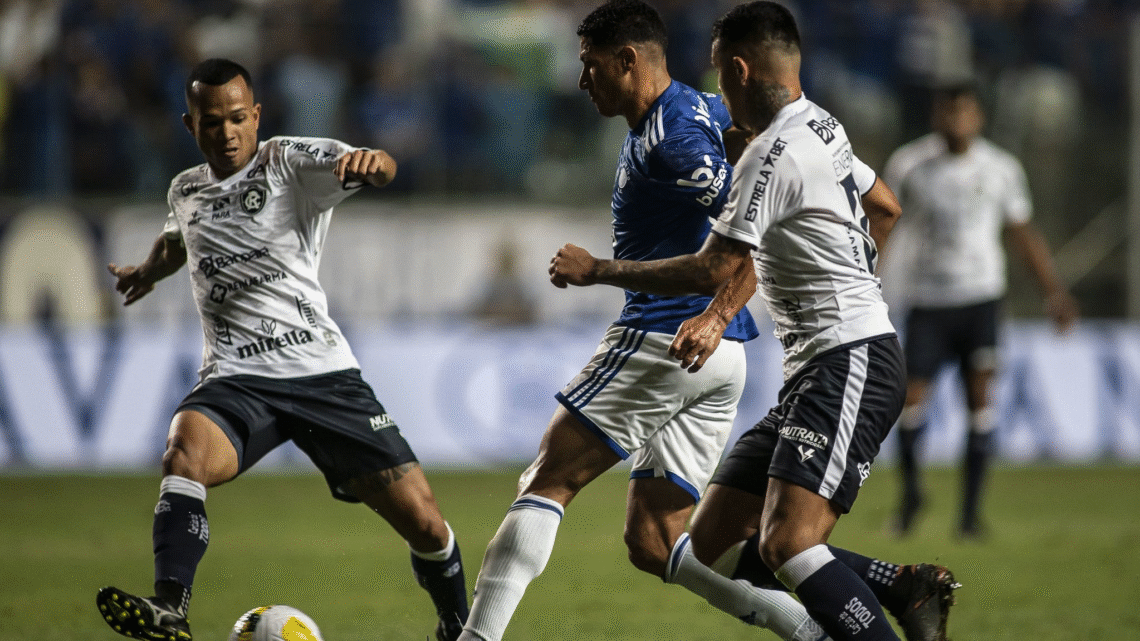 Remo x Cruzeiro: onde assistir ao vivo, horário e escalações hoje