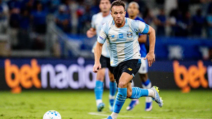 Grêmio x Coritiba: onde assistir ao vivo e escalações do jogo