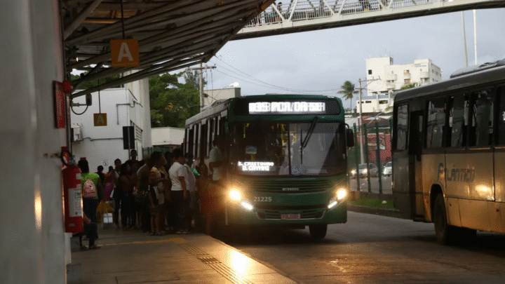 Prefeitura abre licitação para compra de novos ônibus em Salvador