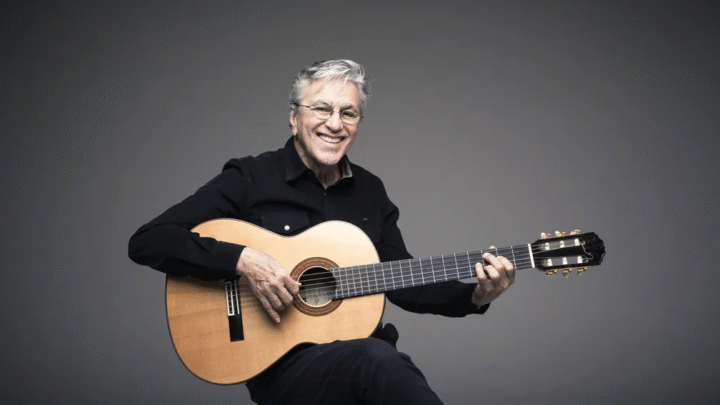 Senador corrige fala sobre Caetano Veloso em sabatina no Senado