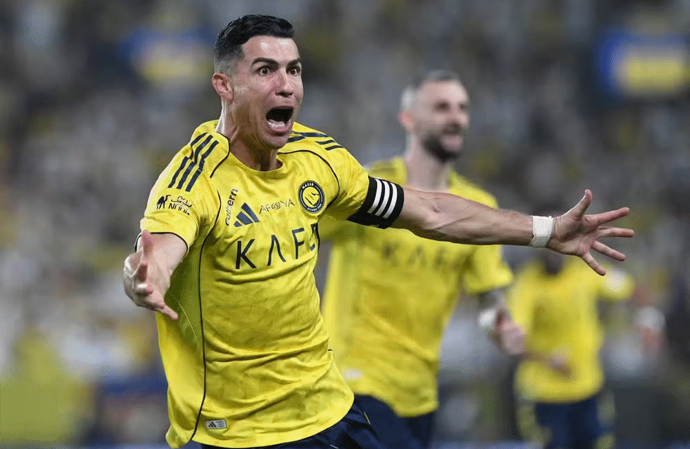Cristiano Ronaldo marca e Al-Nassr vence clássico na Arábia