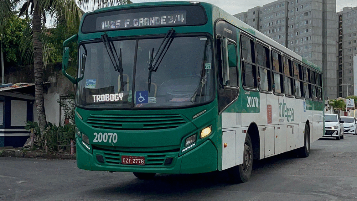 Rodoviários de Salvador anunciam atraso na saída dos ônibus nesta quinta (30)