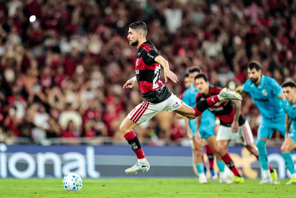 Flamengo vira sobre o Santos no Maracanã e volta ao G4. Veja os gols e os detalhes do jogo deste domingo (05).