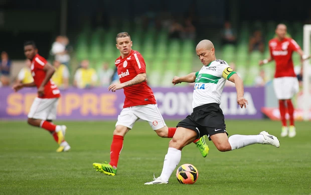 Saiba onde assistir Coritiba x Internacional ao vivo no Brasileirão
