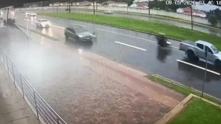 Motociclista morre em colisão na Avenida Duque de Caxias