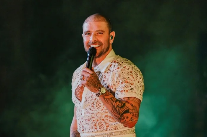 Diogo Nogueira é internado com laringite bacteriana e cancela agenda de shows. Veja o estado de saúde do cantor nesta segunda (11).