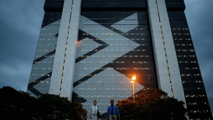 Lucro do BB cai 53,5% e soma R$ 3,4 bilhões no trimestre