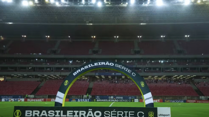 Santa Cruz x Volta Redonda: onde assistir ao vivo o jogo da Série C