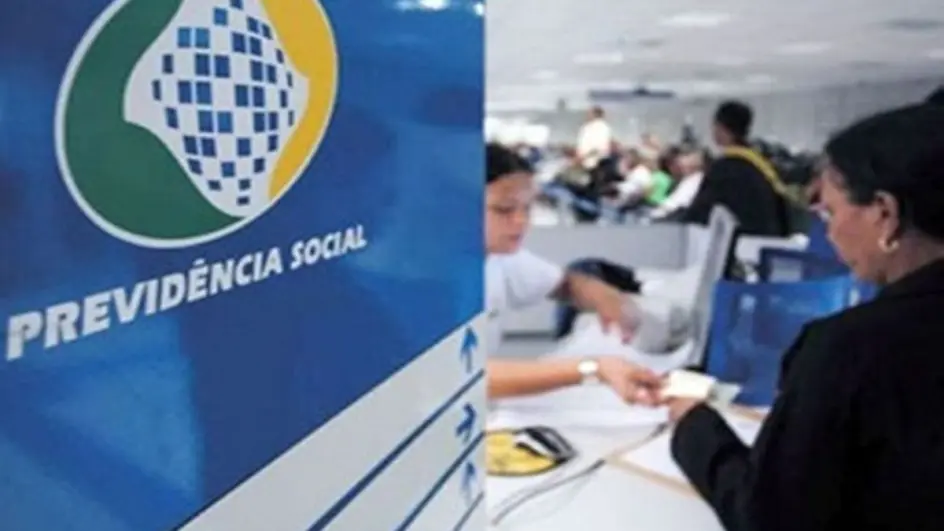 Mudança no INSS: o detalhe nas regras de 2026 que pode encolher o benefício