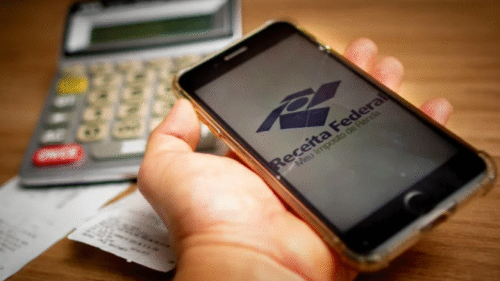 Escolha do Pix pode acelerar o recebimento da restituição do Imposto de Renda
