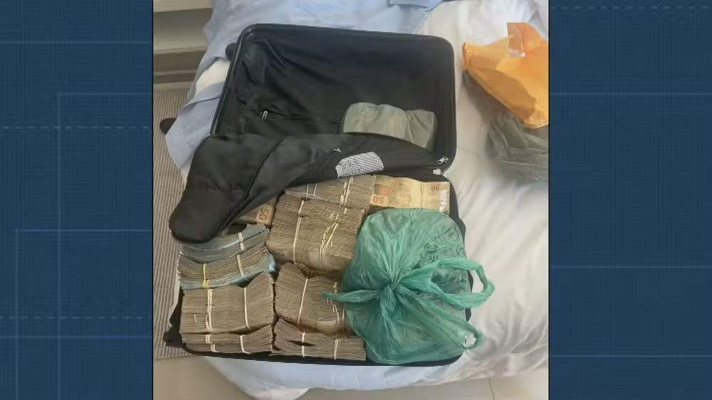 Vídeo no celular de Thiago Rangel exibe mala de dinheiro de Bacellar para campanha de aliados, diz PF