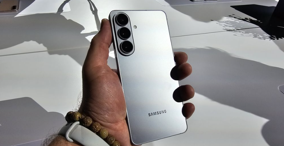 Samsung libera lista da One UI 8.5 com recursos de inteligência artificial