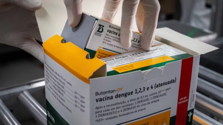 Prefeitura amplia vacina contra dengue para profissionais de saúde