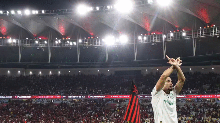 Atacante alviverde vira alvo do tribunal desportivo por atitude em clássico nacional