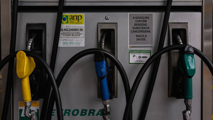 Diário Oficial da União publica regulamentação de subsídio para conter alta do petróleo