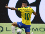 Paulinho brilha, Palmeiras vence a Chapecoense e sxe distancia do Flamengo - Foto: Jean Carniel/Reuters