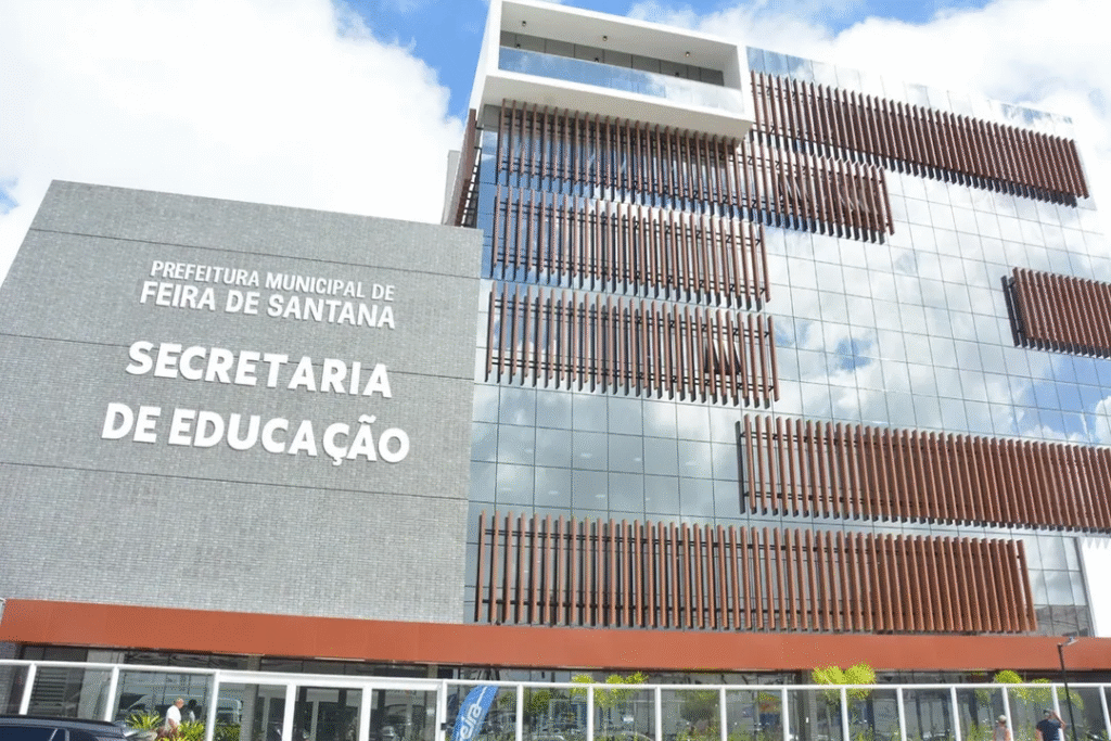 Feira de Santana: confira os detalhes sobre o pagamento dos precatórios do Fundef para 2,6 mil servidores da educação nesta quinta (7).