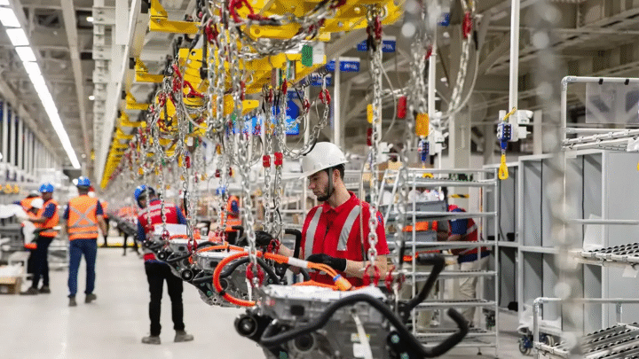 BYD tem mais de 100 vagas abertas em Camaçari