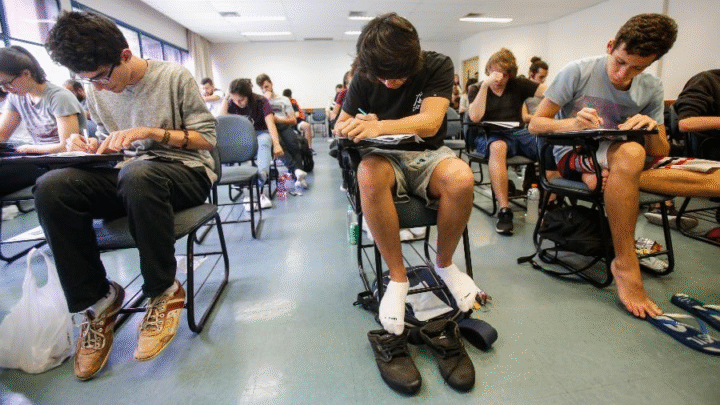 Vagas para trabalhar no Enem estão abertas e pagam diárias de até R$ 864