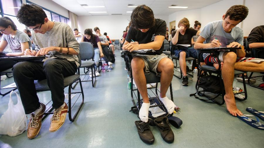 Vagas para trabalhar no Enem estão abertas e pagam diárias de até R$ 864