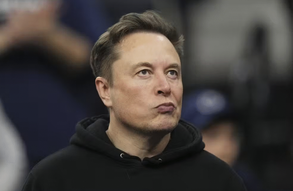 Elon Musk se torna o primeiro trilionário da história da humanidade após a estreia da SpaceX na bolsa Nasdaq nesta sexta-feira (12) Elon Musk se torna o primeiro trilionário da história da humanidade após a estreia da SpaceX na bolsa Nasdaq nesta sexta-feira (12)