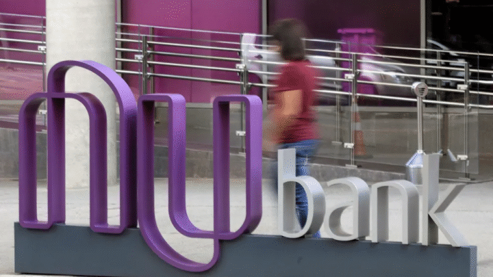 Nubank envia e-mail por engano sobre falsa liquidação extrajudicial nesta sexta-feira (12)