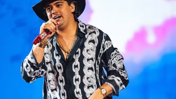 Natanzinho Lima lança álbum ao vivo ‘Na liga em Sampa’, mas regravação de ‘Malandragem’ gera polêmica