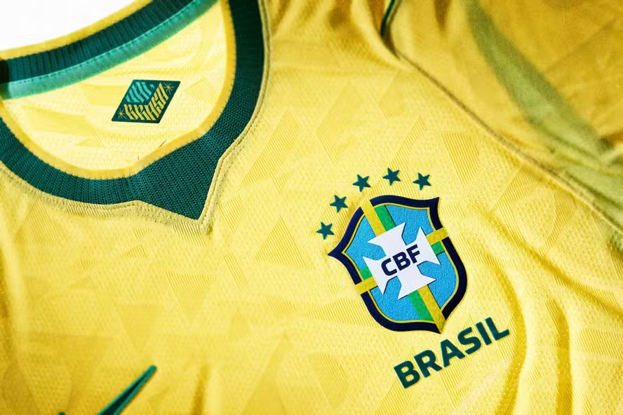 Veja os preços e as diferenças entre os modelos Jogador e Torcedor da Camisa do Brasil 2026