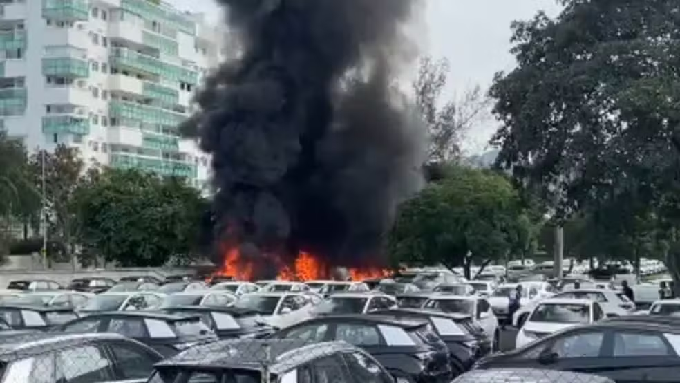 Colisão entre dois helicópteros deixa seis mortos no Rio de Janeiro