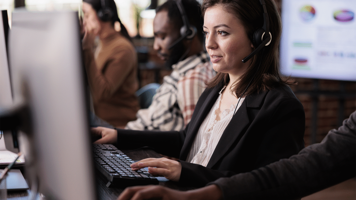 Empresa de telemarketing oferece mais de 500 vagas de emprego em Salvador